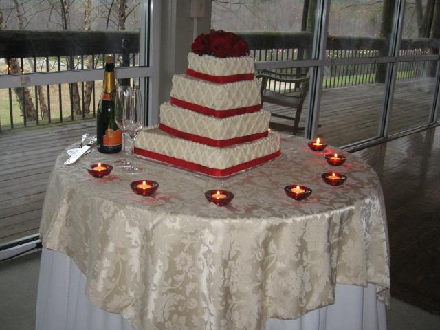 square multi tier cake